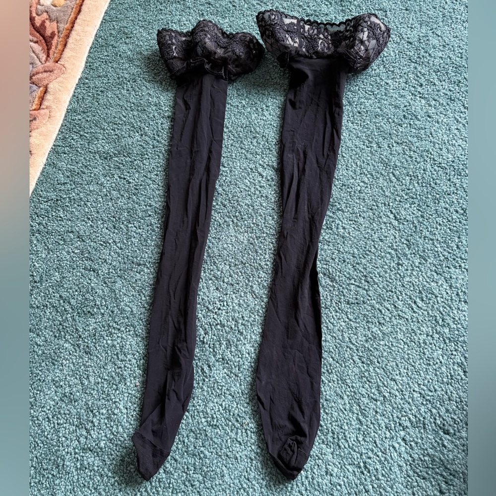 Black Lace Top Thigh High Stockings